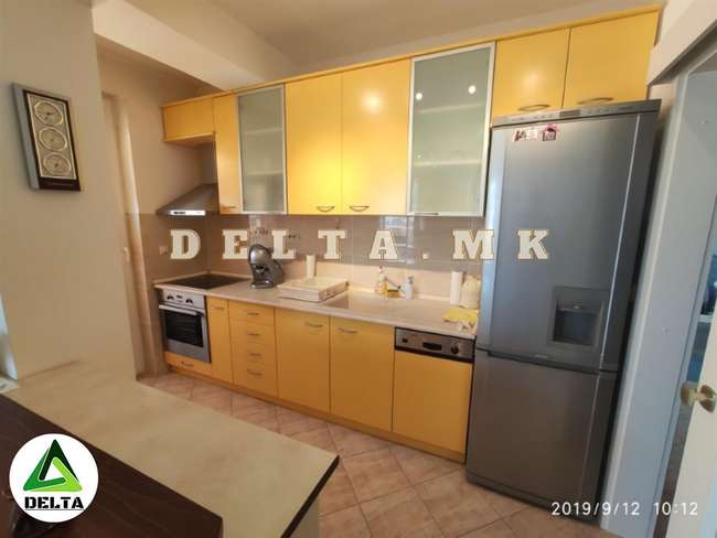Jepet me qira apartament me tre dhoma gjumi në qendër, Debar Maalo - 2