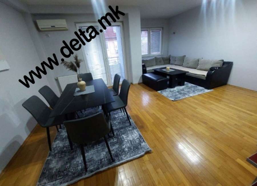 Apartament me tre dhoma gjumi i mobiluar pranë Sallës Universale - 1