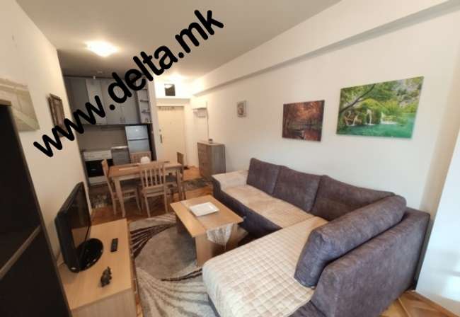 Apartament me dy dhoma gjumi në Qendër - 3