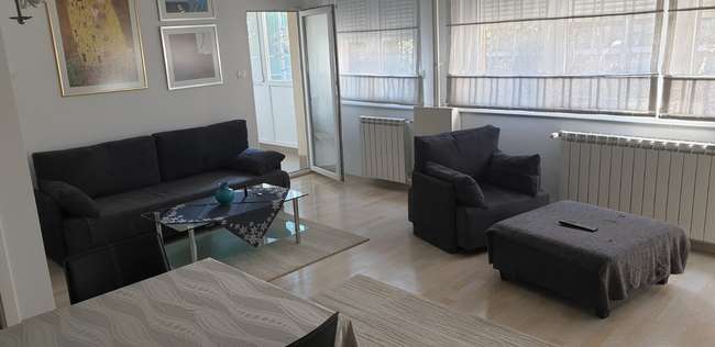 Apartament në Qendër - 2