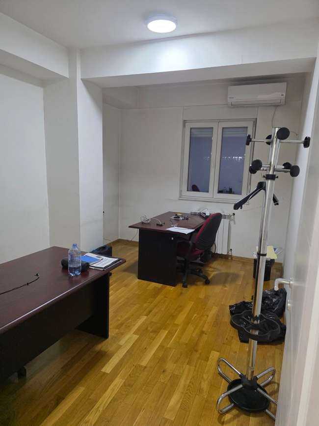 Apartament në Qendër - 3