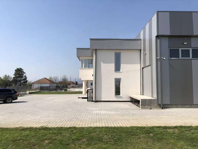 Hapësirë Tregtare me Magazinë në Ilinden - 2