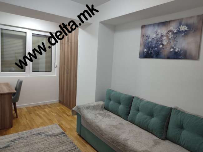 Apartament me tre dhoma në Qendër, në Bulevardin Jugor - 2