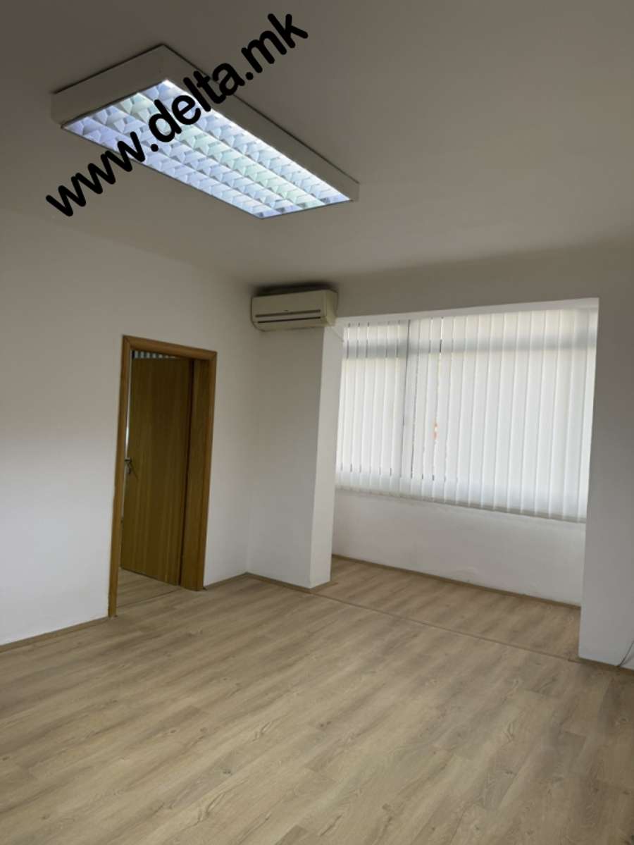 Jepet me qira apartament bosh për qëllime biznesi në Qendër - 1