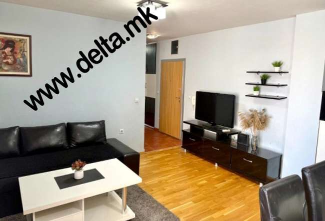Apartament me tre dhoma gjumi për qira në Qendër - 3
