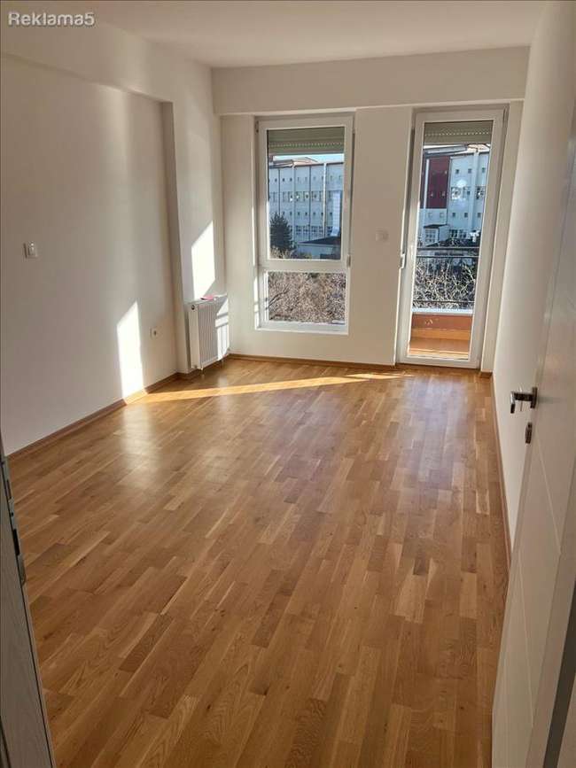 Apartament në Qendër - 3