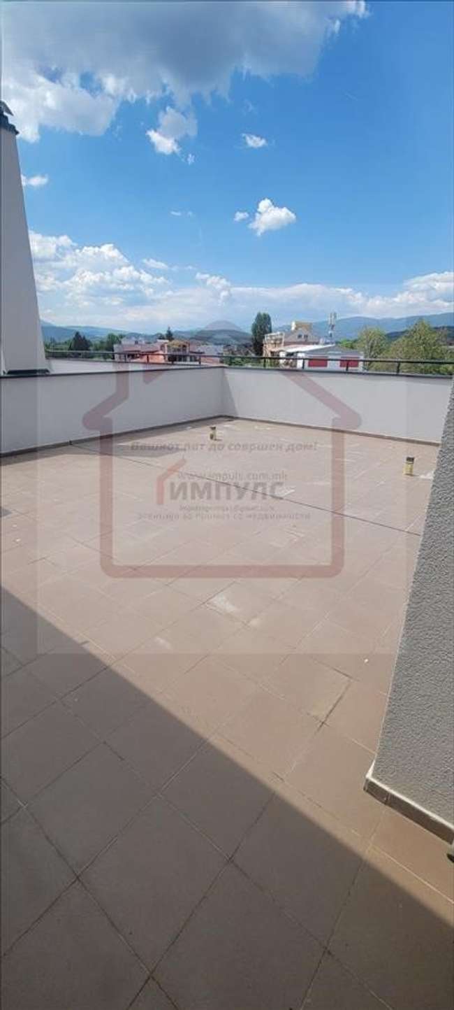 For sale two-room apartment with a rooftop terrace in Chrom - 3