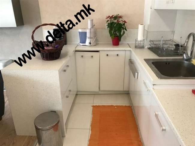Apartament me tre dhoma në një lokacion tërheqës në Qendër - 2