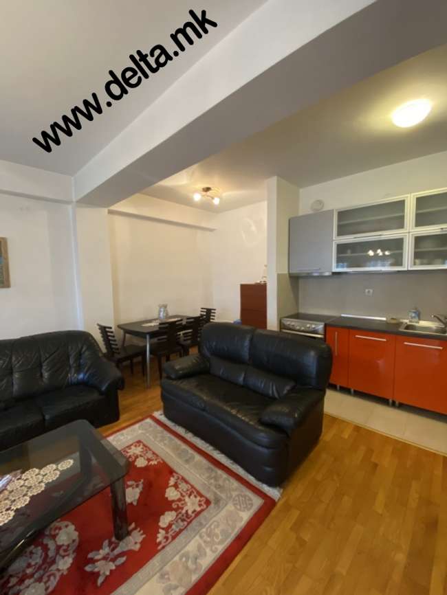 Apartament me dy dhoma gjumi në Qendër - 3