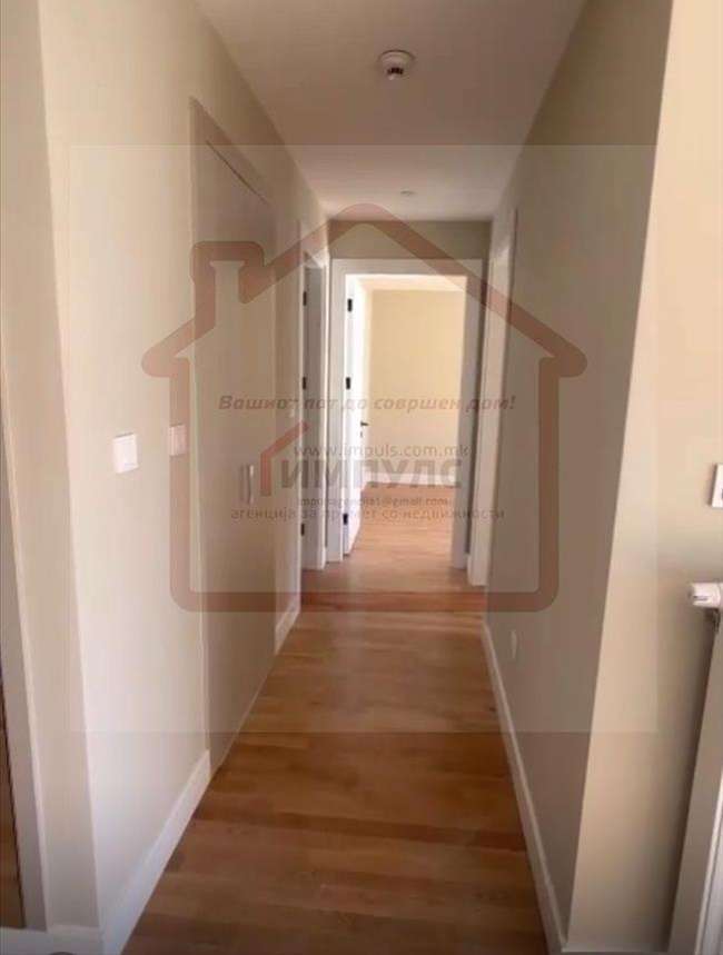Në shitje apartament me diell me tre dhoma në qendër të rreptë, Shkup - 2