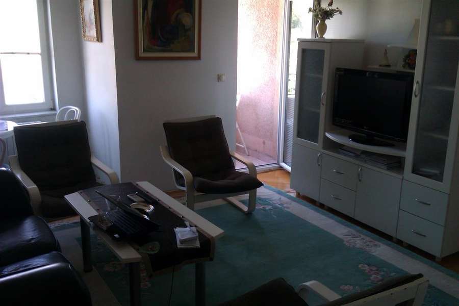 Apartament në Qendër - 1