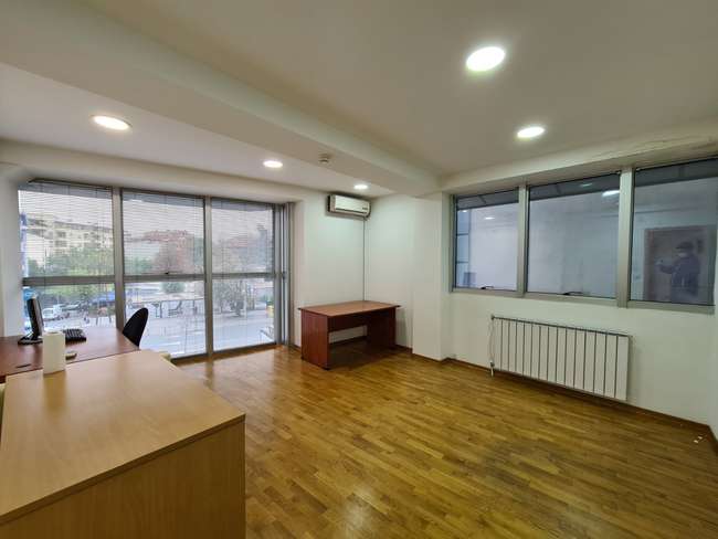 Office Space 99m2 in the Center - 2