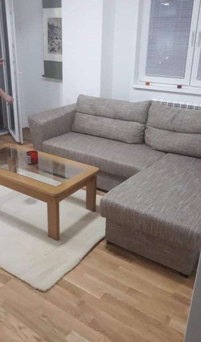 Apartament me tre dhoma në Aerodrom - 2