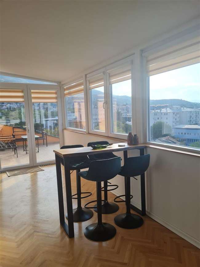 Apartament në Qendër - 3
