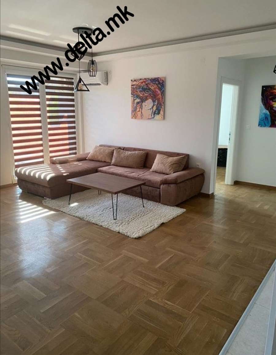 Apartament me tre dhoma në Qendër, Debar Maalo - 1