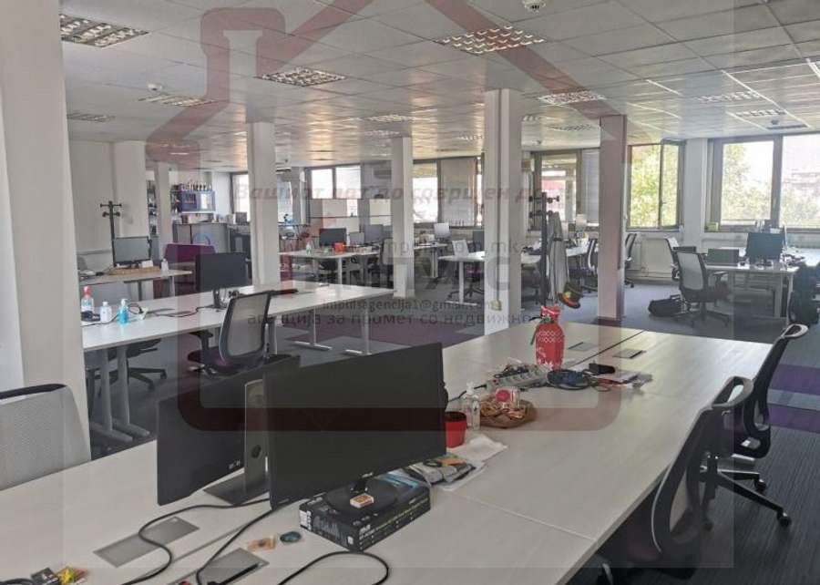 Representative Business Space in Strict Center - 1