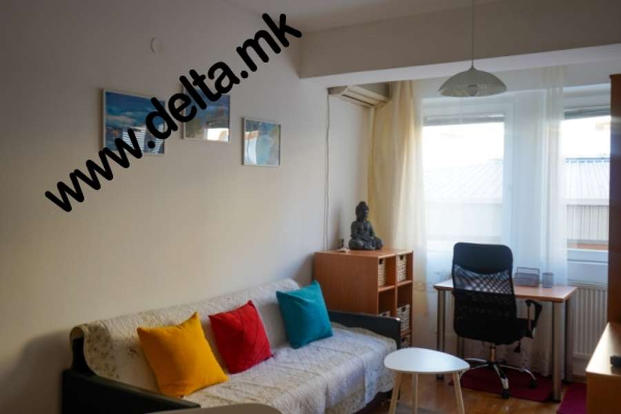 Apartament me dy dhoma për qira në Qendër - 1