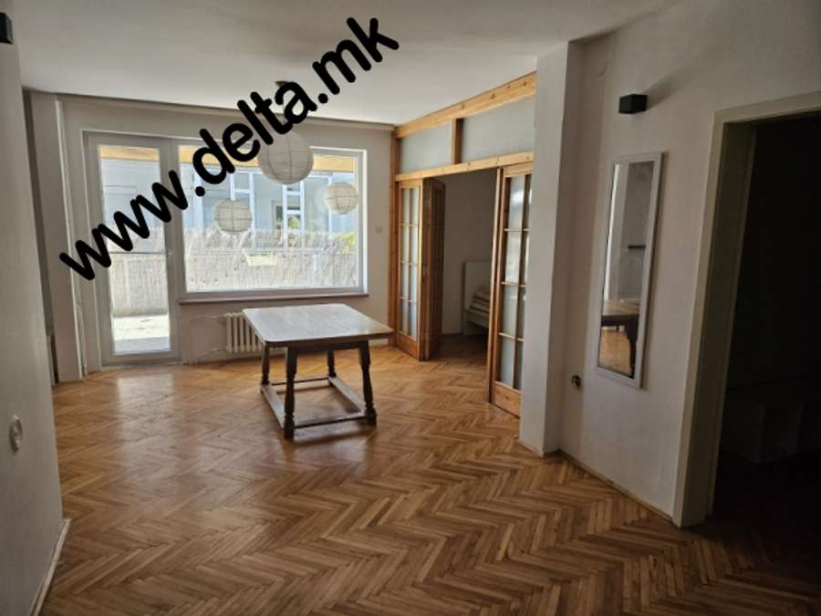 Floor of a house for commercial purposes in Karposh - 1