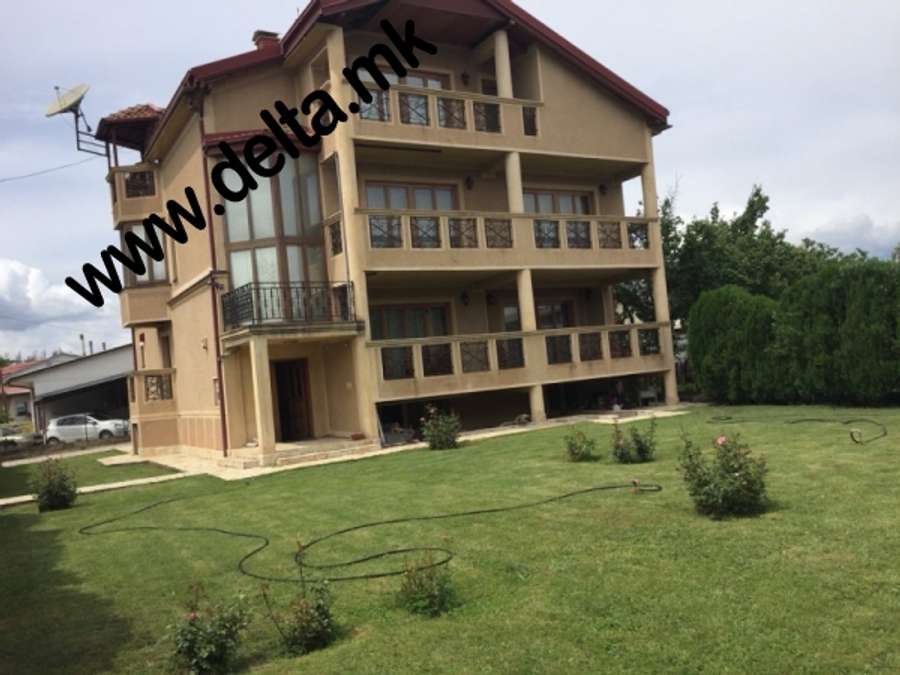 Shtëpi në Kisela Voda në lagjen 11 Tetori - 1