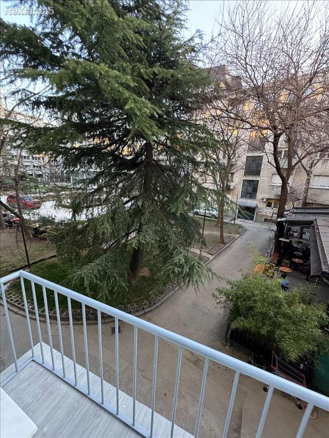 Apartament në Qendër - 3