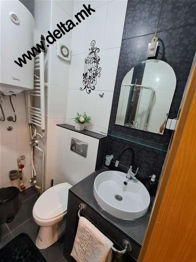 Apartament me tre dhoma në Michurin - 3