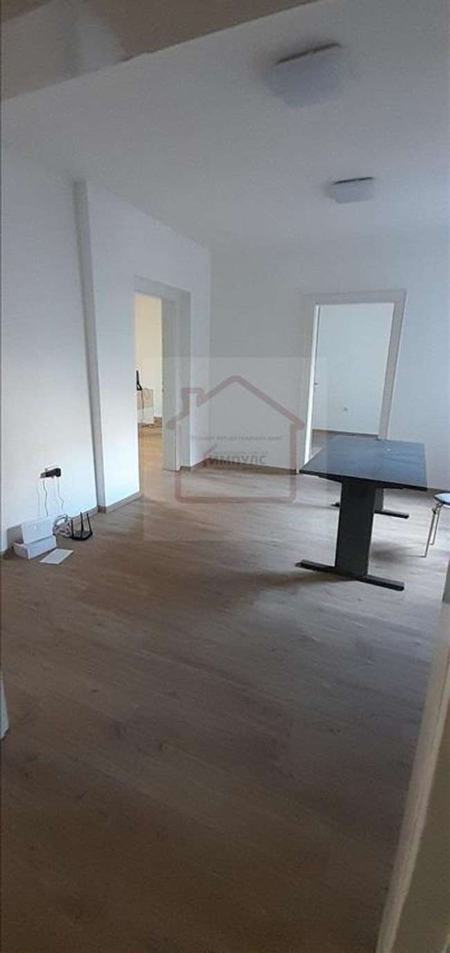 Commercial Space in Strict Center - 2
