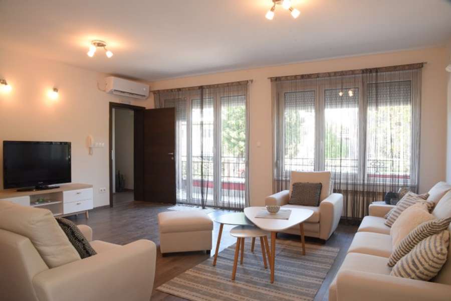 Apartament i këndshëm dhe plotësisht i mobiluar në Pržino - 1