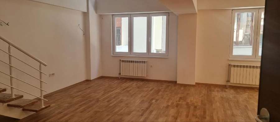 Three-bedroom duplex apartment in Debar Maalo, Silbo - 1