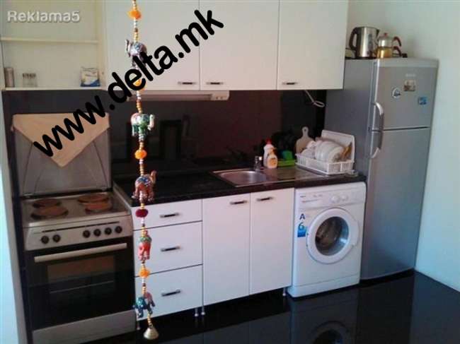 Apartament me tre dhoma në Qendër, Rruga Maqedonia - 2