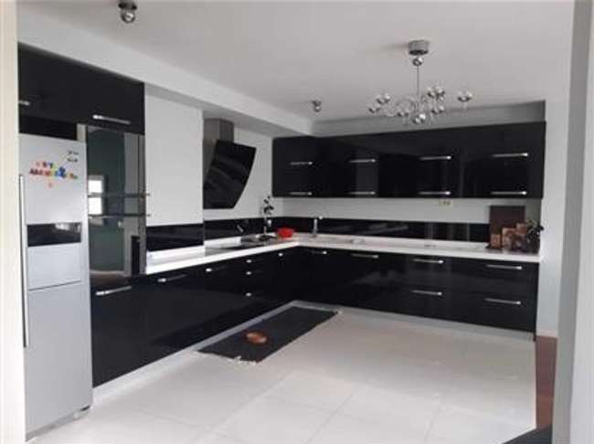 Apartament me tre dhoma gjumi në Vlae - 2