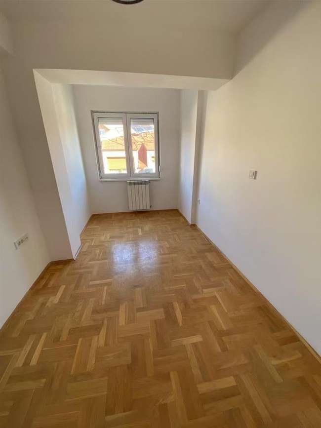 Apartment in Debar Maalo - 2