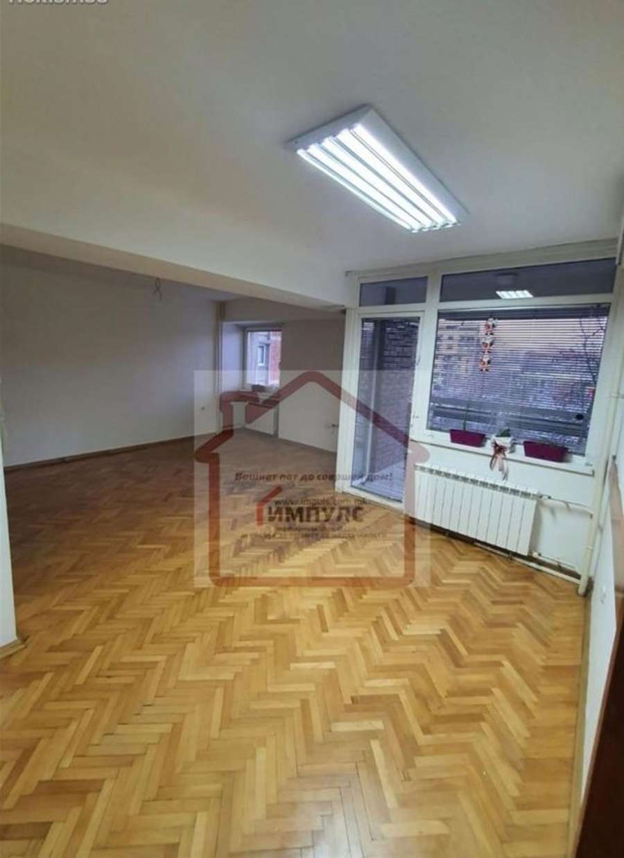 Apartament i zbrazët 4-dhomësh në një lokacion të shkëlqyer në Kapistec - 1