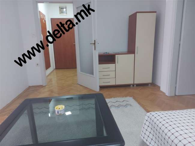 Apartament dy dhomësh i rinovuar në Novo Lisice - 2