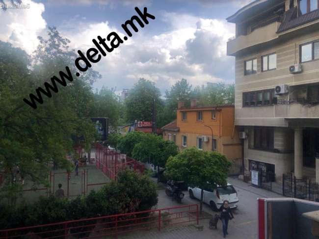Apartament me katër dhoma në Debar Maalo - 3