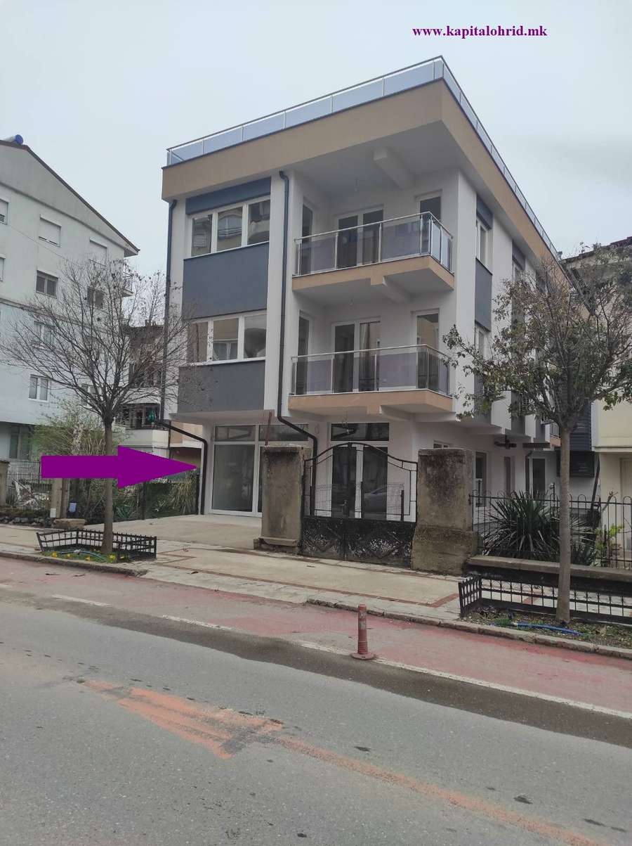 Hapësirë Afariste në Qendër të Ngushtë të Ohrit - 26 m2 - 1