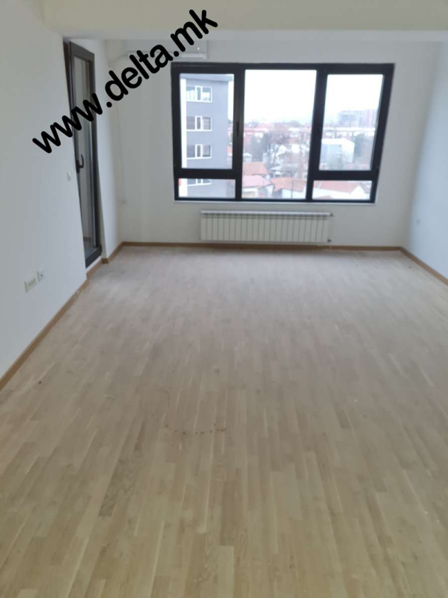 Apartament katër dhoma për qira - 1