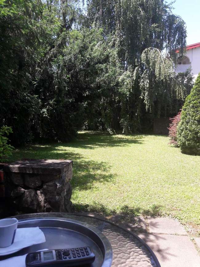 Shtëpi në një lokacion ekskluziv në Partizanska me 612m2 oborr - 2