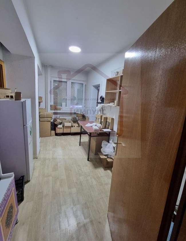 Apartament i zbrazët për qëllime biznesi në qira në Kapistec - 2