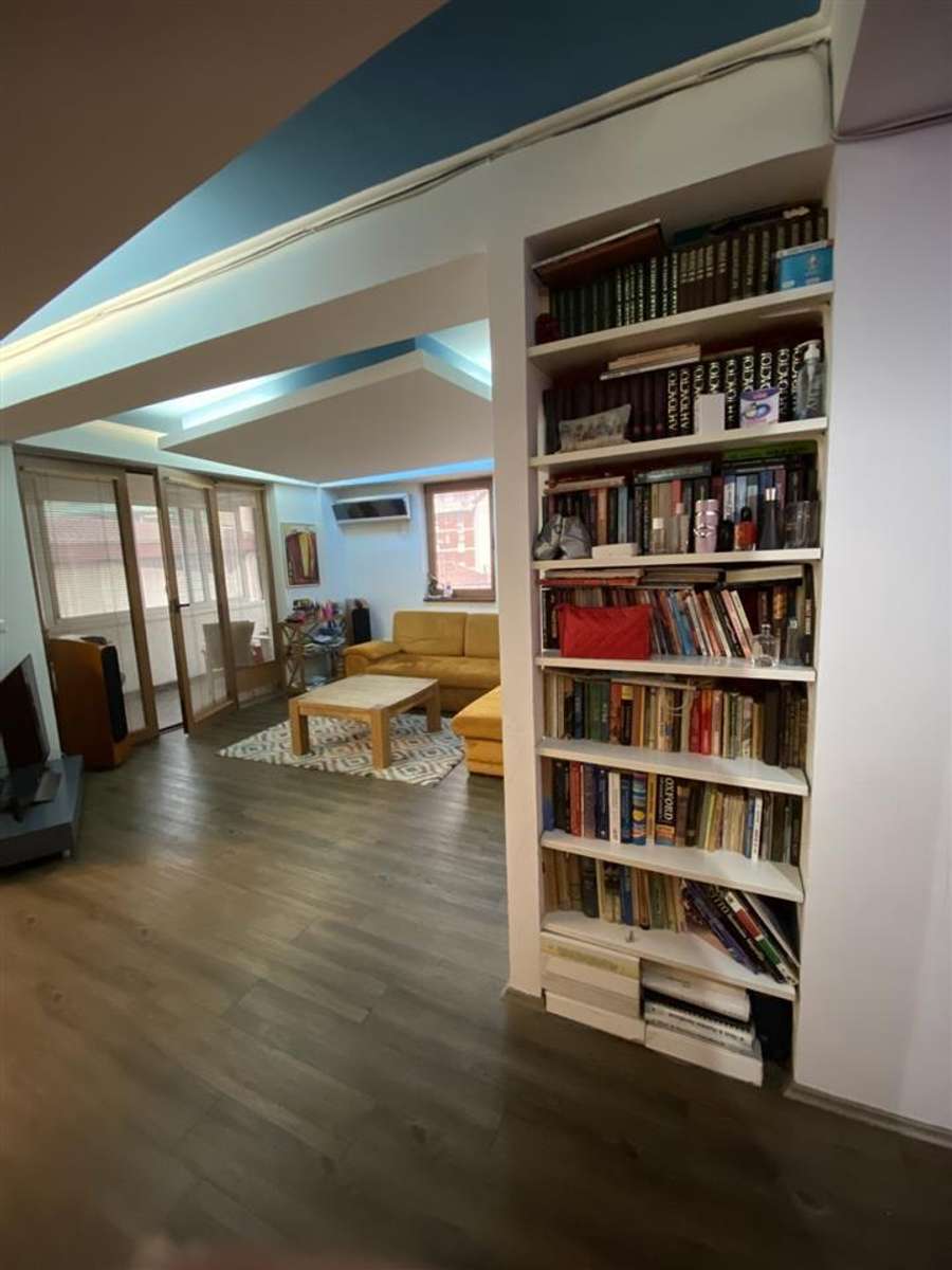 Apartament në Qendër - 1