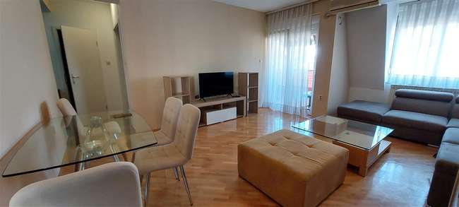 Apartament në Debar Maalo - 3