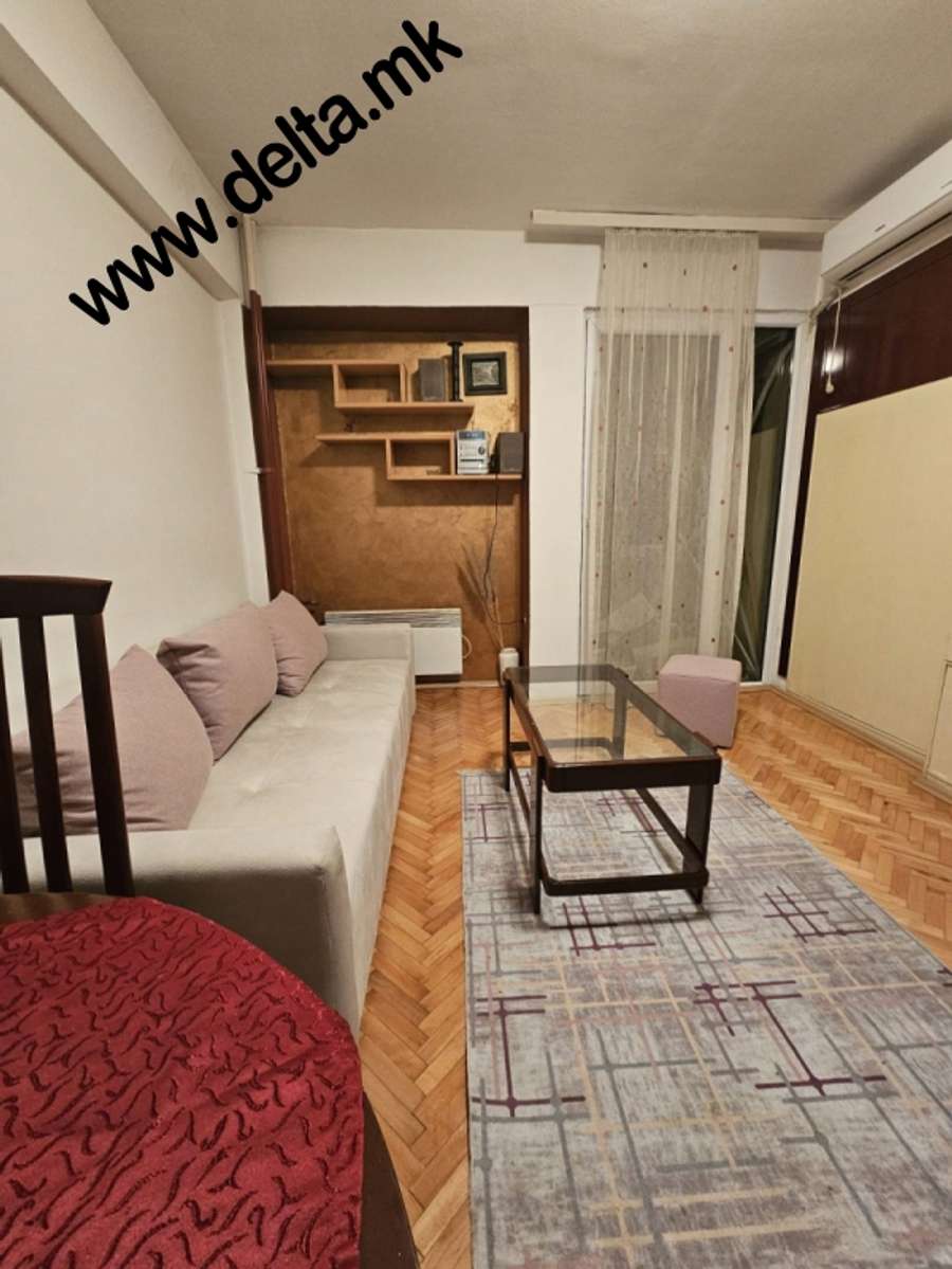 Apartament me dy dhoma gjumi për qira në Qendër - 1