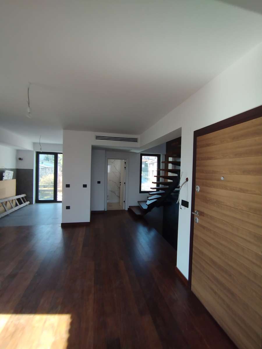 Apartament i Gjerë në Pržino - 1