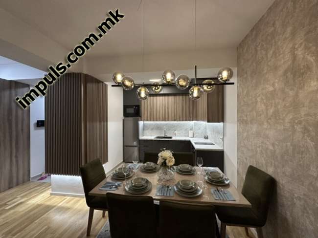 Modern Three-Bedroom Apartment in the Center - 2
