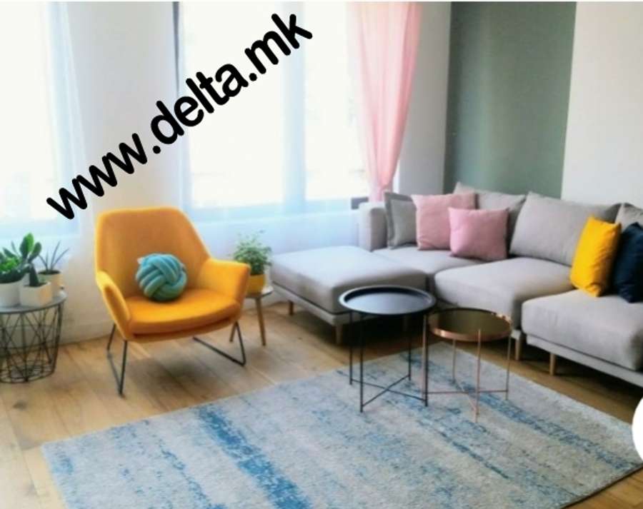 Apartament dy dhomash për qira në Qendër - 1