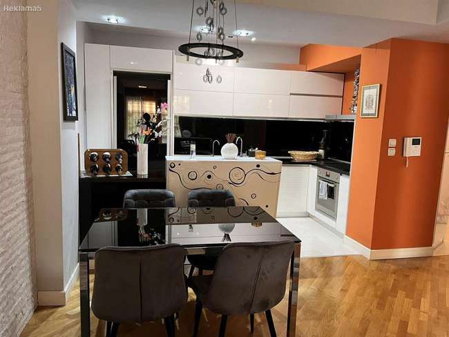 Apartament në Qendër - 2