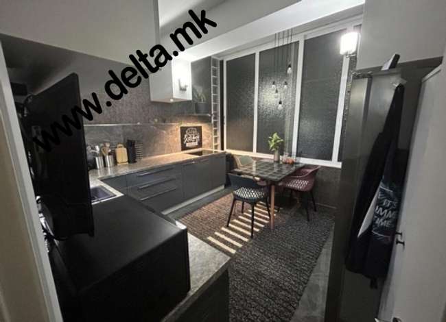 Renovated four-room apartment in the Center - 2