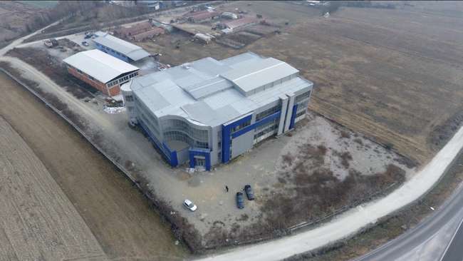 Деловен простор за изнајмување на атрактивна локација - 3