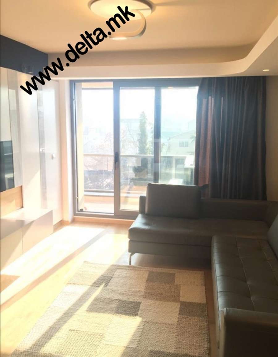 Furnished Three-Bedroom Apartment in the Center - 1