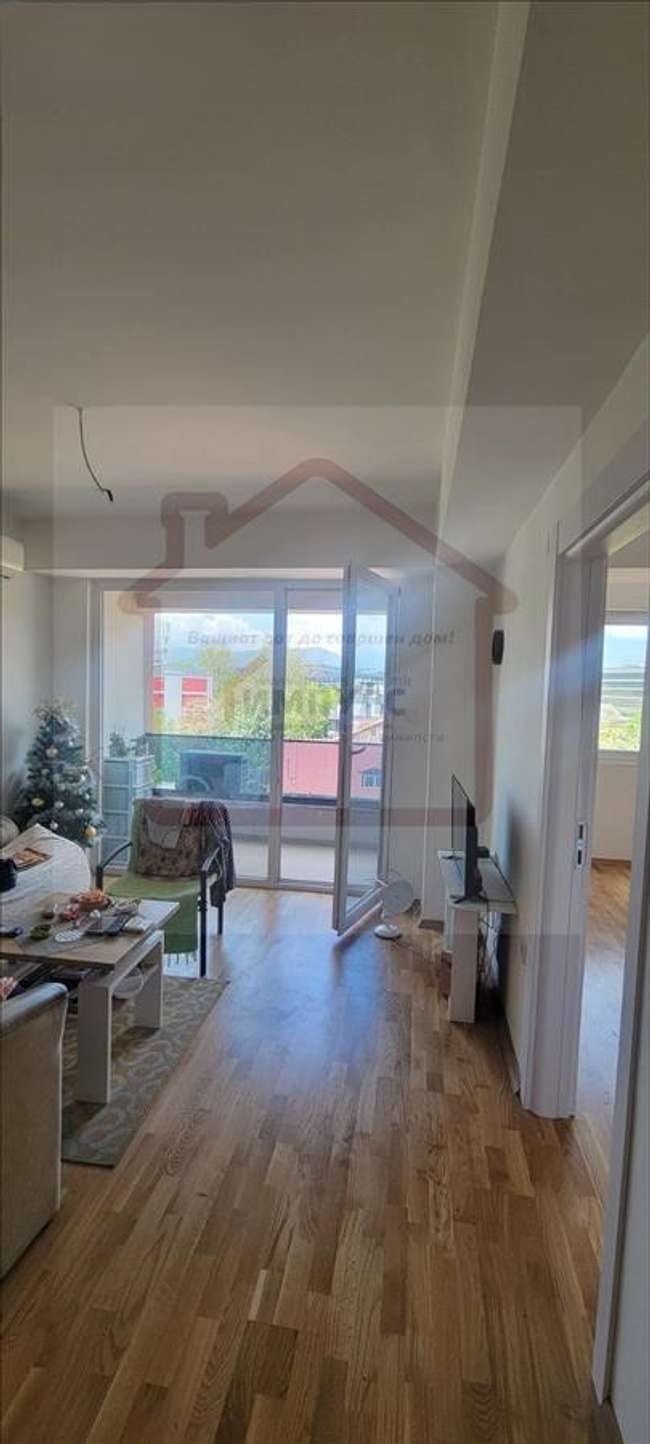 For sale two-room apartment with a rooftop terrace in Chrom image