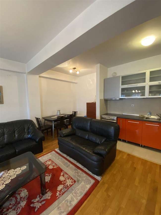 Apartament në Qendër - 2
